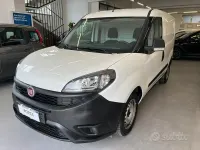 Usata Fiat Doblò 120 CV (88 kW) 2021 Bianco Monovolume