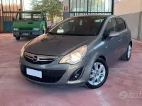 Usata Opel Corsa 85 CV (62 kW) 2014 Marrone Utilitaria