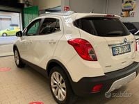 Usata Opel Mokka Cosmo 140 CV (102 kW) 2015 Bianco SUV