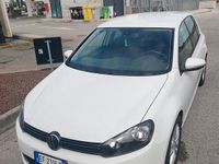 Usata VW Golf VI 140 CV (102 kW) 2010 Bianco Utilitaria