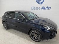 Usata Porsche Cayenne 340 CV (250 kW) 2020 Blue cobalto SUV