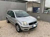 Usata Ford Fusion 80 CV (58 kW) 2003 Grigio Utilitaria