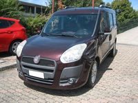 Usata Fiat Doblò Emotion 90 CV (66 kW) 2011 Marrone Monovolume