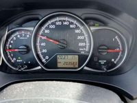 Usata Toyota Yaris 69 CV (50 kW) 2015 Bianco Berlina