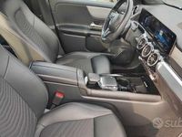 Usata Mercedes GLB200 Business 150 CV (110 kW) 2022 Grigio SUV