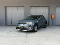 Usata Kia Stonic Style 101 CV (74 kW) 2021 Giallo SUV