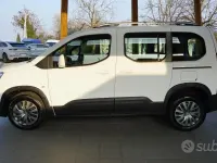 Usata Peugeot Rifter Active 102 CV (75 kW) 2020 Bianco Monovolume