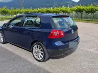 Usata VW Golf IV Sportline 140 CV (102 kW) 2005 Blu Berlina