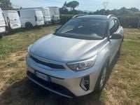 Usata Kia Stonic Style 82 CV (60 kW) 2022 Argento SUV