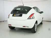 Usata Lancia Ypsilon 95 CV (69 kW) 2017 Bianco Utilitaria