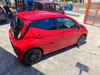 Usata Toyota Aygo 72 CV (52 kW) 2019 Rosso Utilitaria