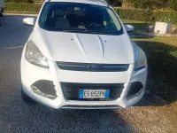 Usata Ford Kuga 140 CV (102 kW) 2013 Bianco SUV