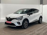Usata Renault Captur Techno 140 CV (102 kW) 2023 Verde SUV