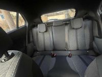 Usata Peugeot 2008 Allure 101 CV (74 kW) 2024 Bianco SUV