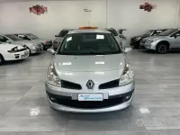 Usata Renault Clio II Rip Curl 75 CV (55 kW) 2008 Grigio Berlina