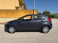 Usata Ford Fiesta 95 CV (69 kW) 2010 Blu Berlina