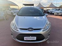 Usata Ford Fiesta Ghia 67 CV (49 kW) 2009 Grigio Berlina