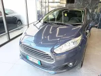 Usata Ford Fiesta 75 CV (55 kW) 2013 Blu Berlina