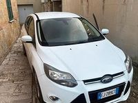 Usata Ford Focus Titanium 116 CV (85 kW) 2010 Bianco Berlina