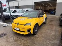 Usata Renault 5 E-Tech Iconic 110 kW (150 CV) 2024 Giallo Berlina