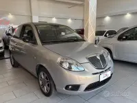 Usata Lancia Ypsilon 69 CV (50 kW) 2011 Grigio Utilitaria