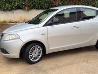 Usata Lancia Ypsilon 95 CV (69 kW) 2011 Grigio Utilitaria