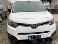 Usata Toyota Proace City City 130 CV (95 kW) 2021 Bianco Monovolume
