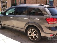 Usata Fiat Freemont Lounge 170 CV (125 kW) 2012 Grigio SUV