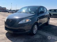 Usata Lancia Ypsilon Silver 69 CV (50 kW) 2014 Grigio Utilitaria