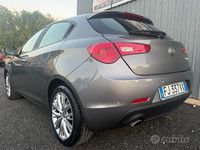 Usata Alfa Romeo Giulietta Super 120 CV (88 kW) 2017 Grigio Berlina