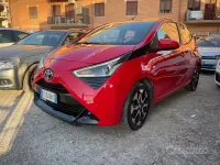 Usata Toyota Aygo 72 CV (52 kW) 2018 Rosso Utilitaria
