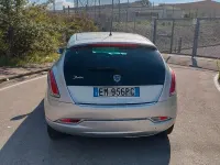 Usata Lancia Delta 130 CV (95 kW) 2013 Grigio Utilitaria
