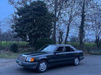 Usata Mercedes 200 109 CV (80 kW) 1989 Argento Berlina