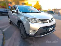 Usata Toyota RAV4 124 CV (91 kW) 2013 Grigio SUV