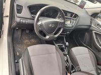 Usata Hyundai i20 75 CV (55 kW) 2018 Bianco Berlina