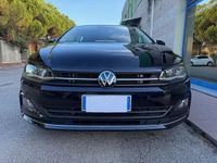 Usata VW Polo R-line 110 CV (80 kW) 2022 Nero Utilitaria