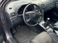 Usata Toyota Avensis 2007 Marrone Station wagon