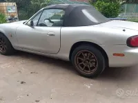 Usata Mazda MX5 110 CV (80 kW) 2000 Cabrio