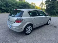 Usata Opel Astra Enjoy 120 CV (88 kW) 2007 Grigio Berlina