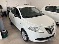 Usata Lancia Ypsilon Gold 85 CV (62 kW) 2013 Bianco Utilitaria