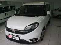 Usata Fiat Doblò 120 CV (88 kW) 2021 Bianco Monovolume