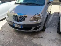 Usata Lancia Musa 69 CV (50 kW) 2009 Giallo Monovolume