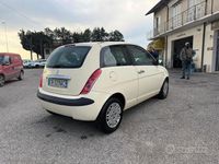 Usata Lancia Ypsilon 2004 Utilitaria