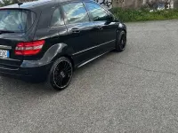Usata Mercedes B180 109 CV (80 kW) 2007 Nero Monovolume