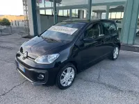 Usata VW up! Highline 68 CV (50 kW) 2017 Nero Utilitaria