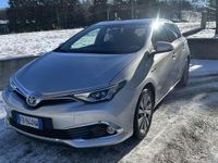 Usata Toyota Auris Hybrid Lounge 99 CV (72 kW) 2017 Berlina