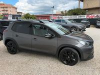 Usata Peugeot 2008 GT-line 101 CV (74 kW) 2019 Grigio SUV
