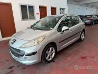 Usata Peugeot 207 Sport 73 CV (53 kW) 2009 Grigio Berlina