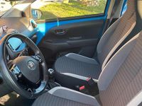 Usata Toyota Aygo 72 CV (52 kW) 2019 Blu Utilitaria