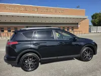Usata Toyota RAV4 Hybrid Lounge 155 CV (114 kW) 2017 Nero SUV